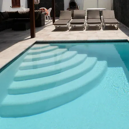 Beautiful Lanzarote 3 Bedrooms Strelitzia South Facing Secluded Private Pool Villa *