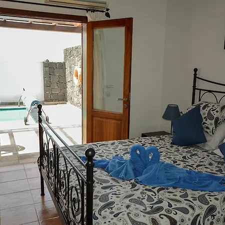 Beautiful Lanzarote 3 Bedrooms Strelitzia South Facing Secluded Private Pool Villa Playa Blanca (Lanzarote)