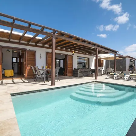 Beautiful Lanzarote 3 Bedrooms Strelitzia South Facing Secluded Private Pool Villa Playa Blanca (Lanzarote)
