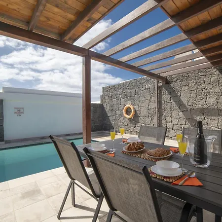 Beautiful Lanzarote 3 Bedrooms Strelitzia South Facing Secluded Private Pool Villa