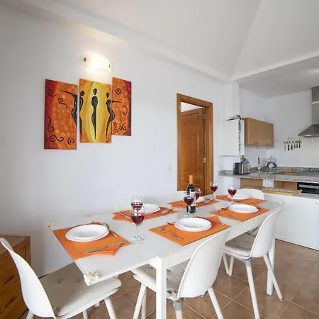 Beautiful Lanzarote 3 Bedrooms Strelitzia South Facing Secluded Private Pool * Playa Blanca (Lanzarote)