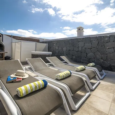 Villa Beautiful Lanzarote 3 Bedrooms Strelitzia South Facing Secluded Private Pool Playa Blanca (Lanzarote)
